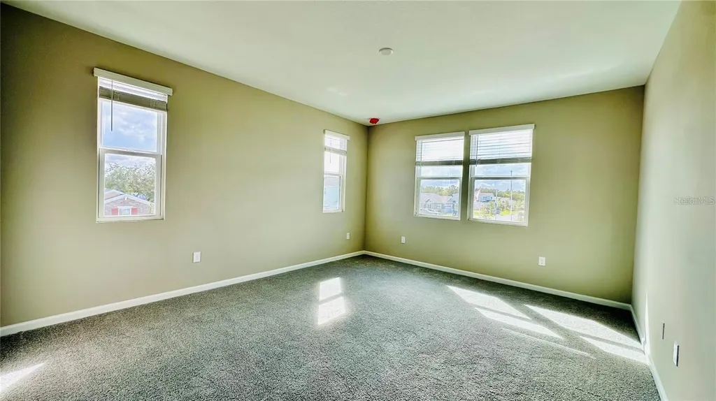 1528 Erin Breeze Lane Kissimmee FL 34744