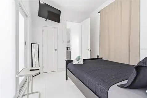 56 Calle F Krug Condado San Juan PR 00907