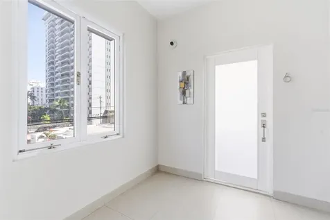 56 Calle F Krug Condado San Juan PR 00907