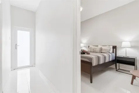 56 Calle F Krug Condado San Juan PR 00907