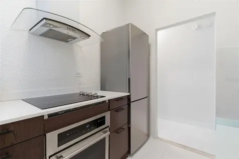 56 Calle F Krug Condado San Juan PR 00907