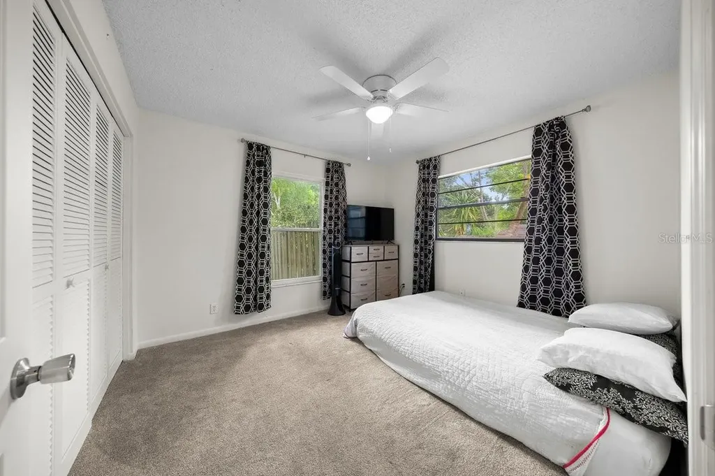 2043 NE 43rd Street Ocala FL 34479