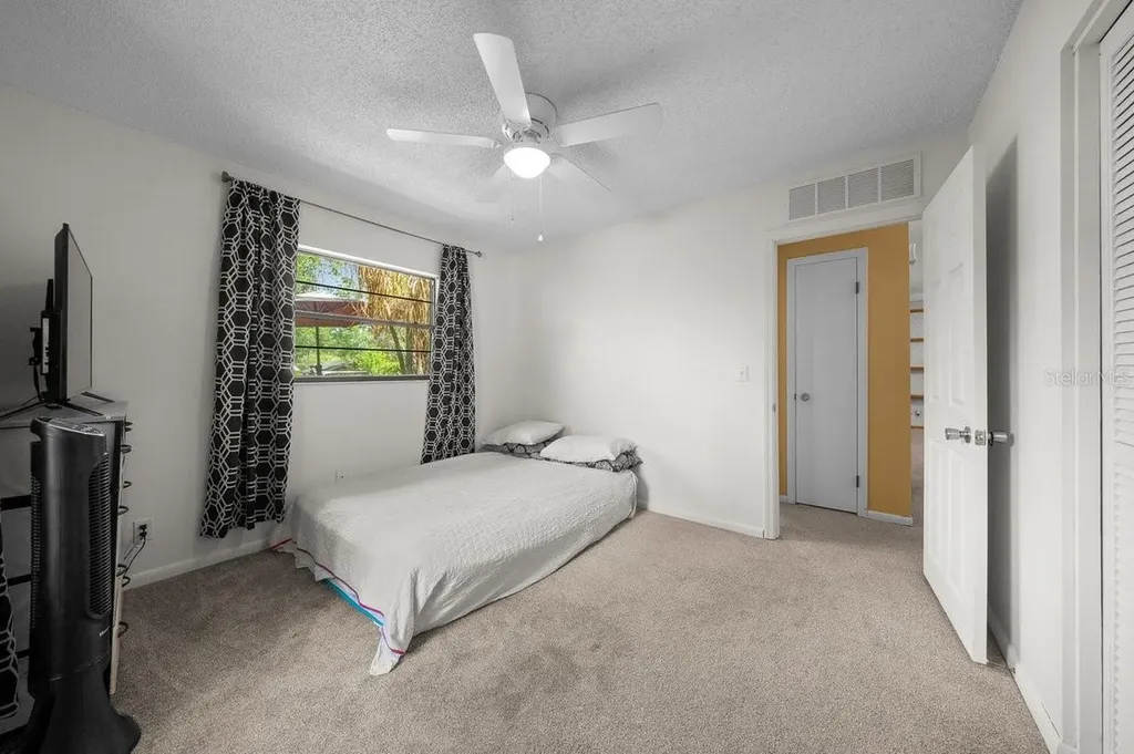 2043 NE 43rd Street Ocala FL 34479