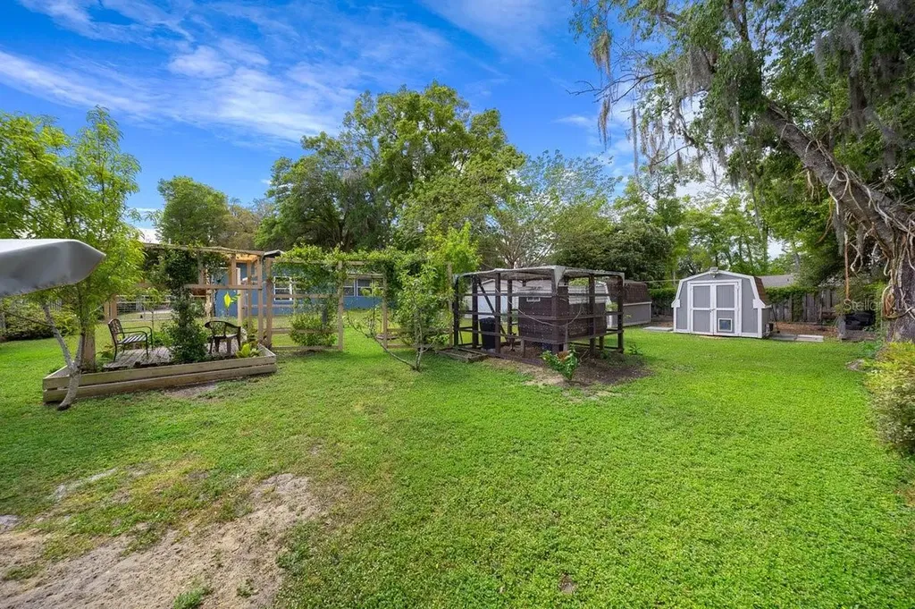 2043 NE 43rd Street Ocala FL 34479