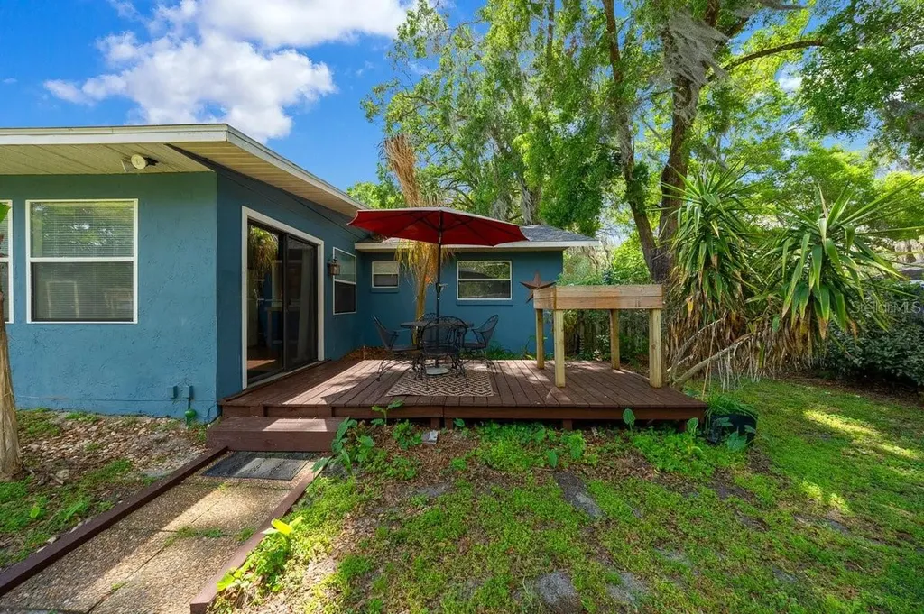 2043 NE 43rd Street Ocala FL 34479