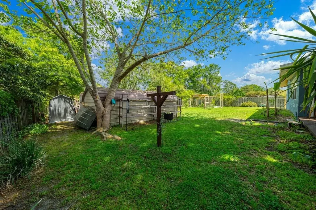 2043 NE 43rd Street Ocala FL 34479
