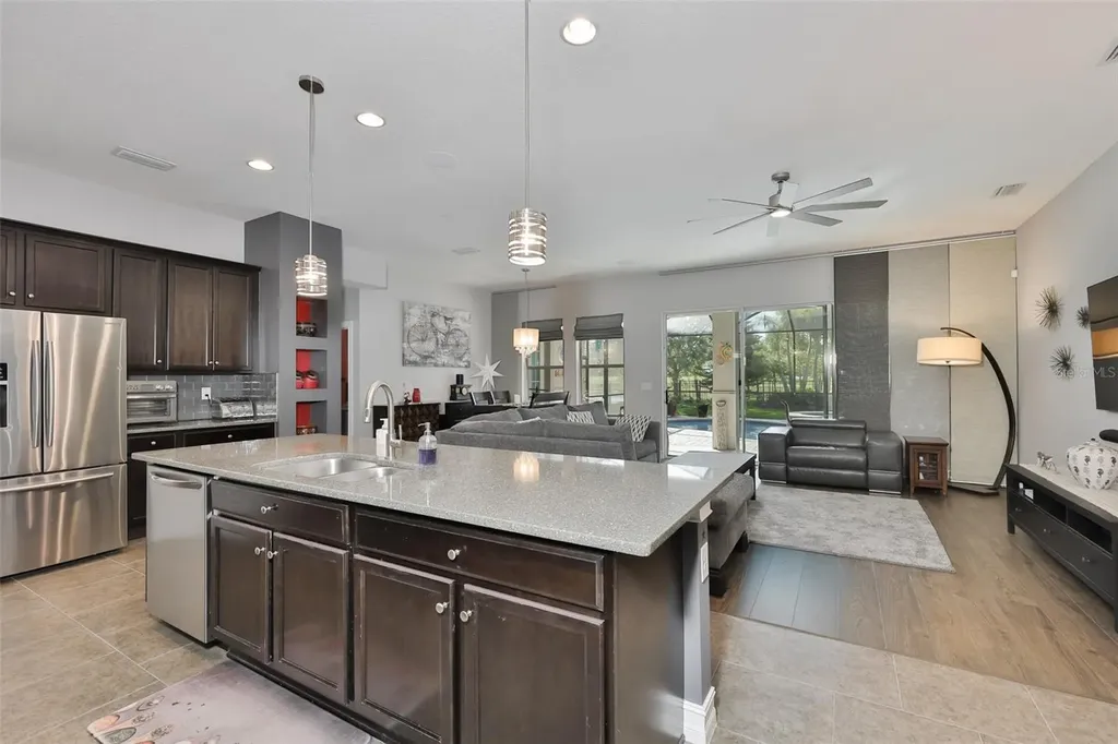 6707 Park Strand Drive Apollo Beach FL 33572