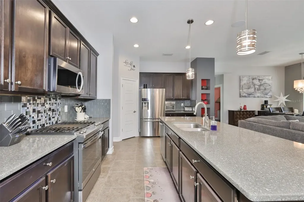 6707 Park Strand Drive Apollo Beach FL 33572