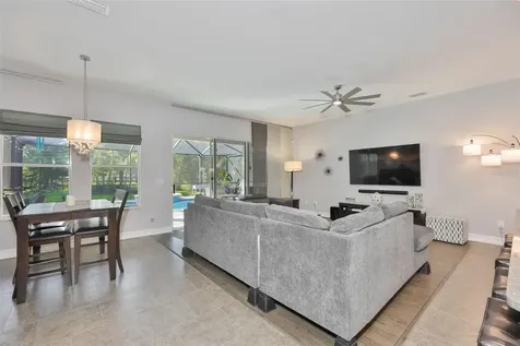 6707 Park Strand Drive Apollo Beach FL 33572