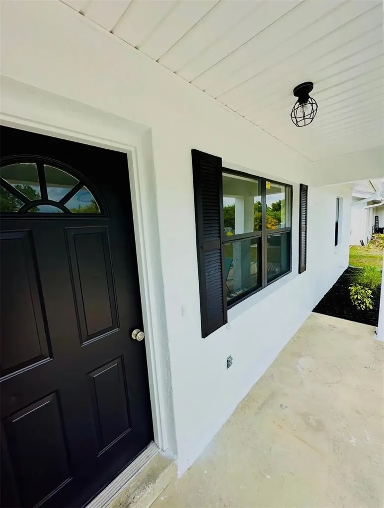 9271 Tacoma Avenue Englewood FL 34224
