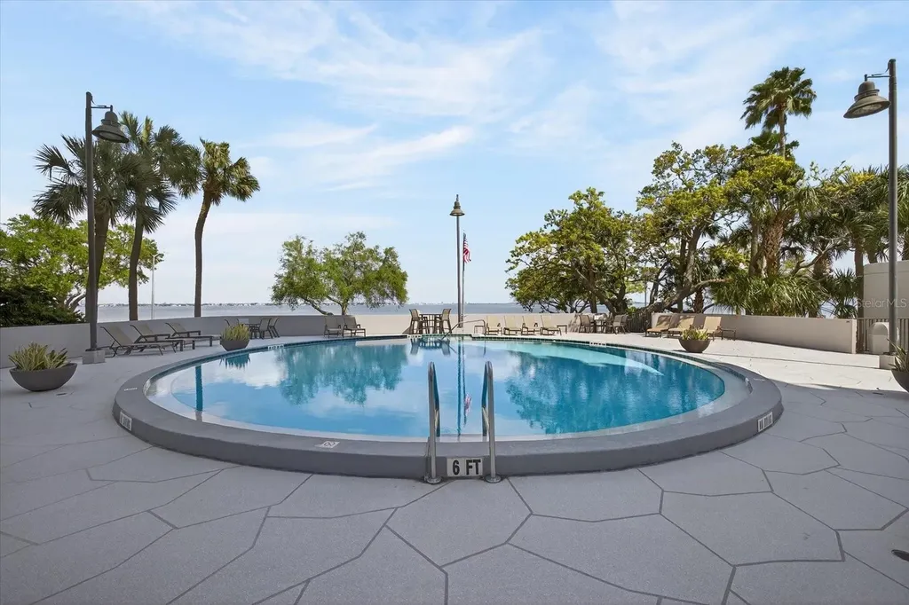 4141 Bayshore Boulevard Tampa FL 33611