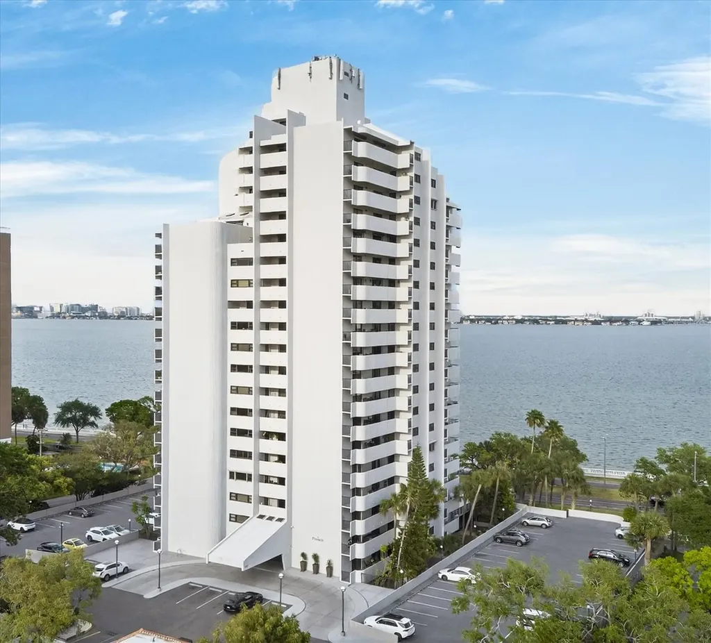 4141 Bayshore Boulevard Tampa FL 33611