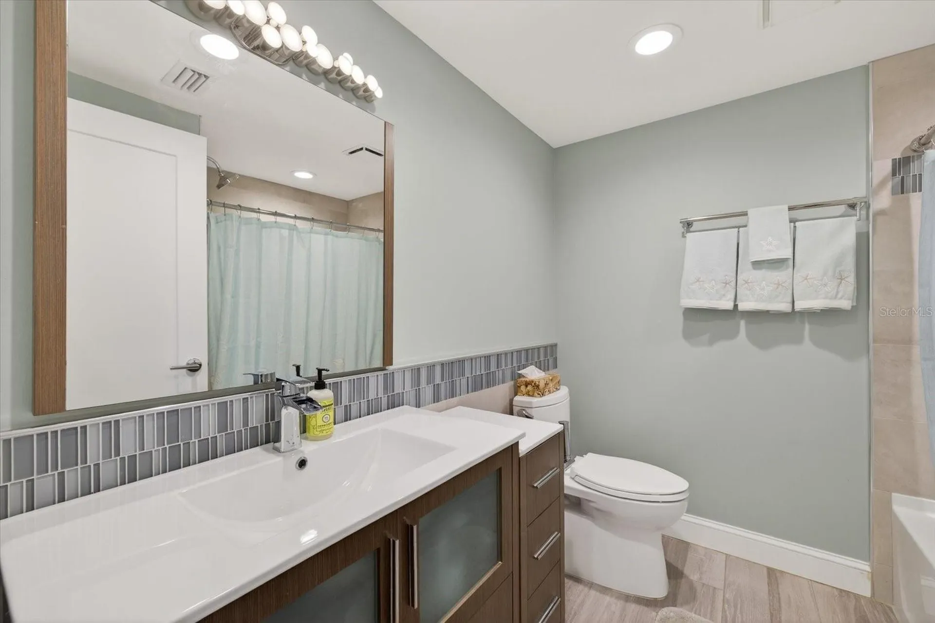4141 Bayshore Boulevard Tampa FL 33611