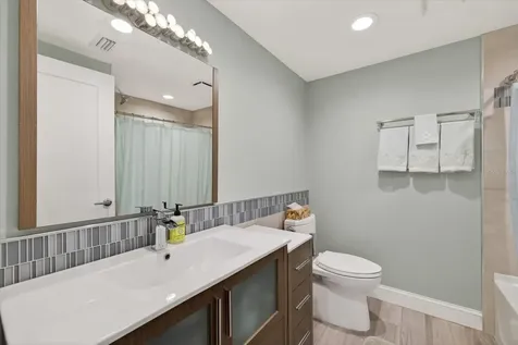 4141 Bayshore Boulevard Tampa FL 33611