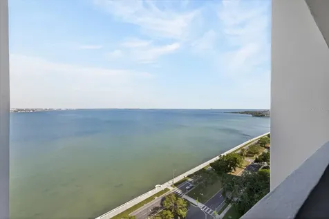 4141 Bayshore Boulevard Tampa FL 33611