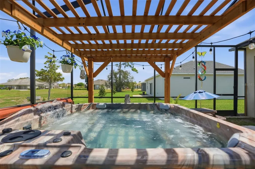9013 Mississippi Run Weeki Wachee FL 34613
