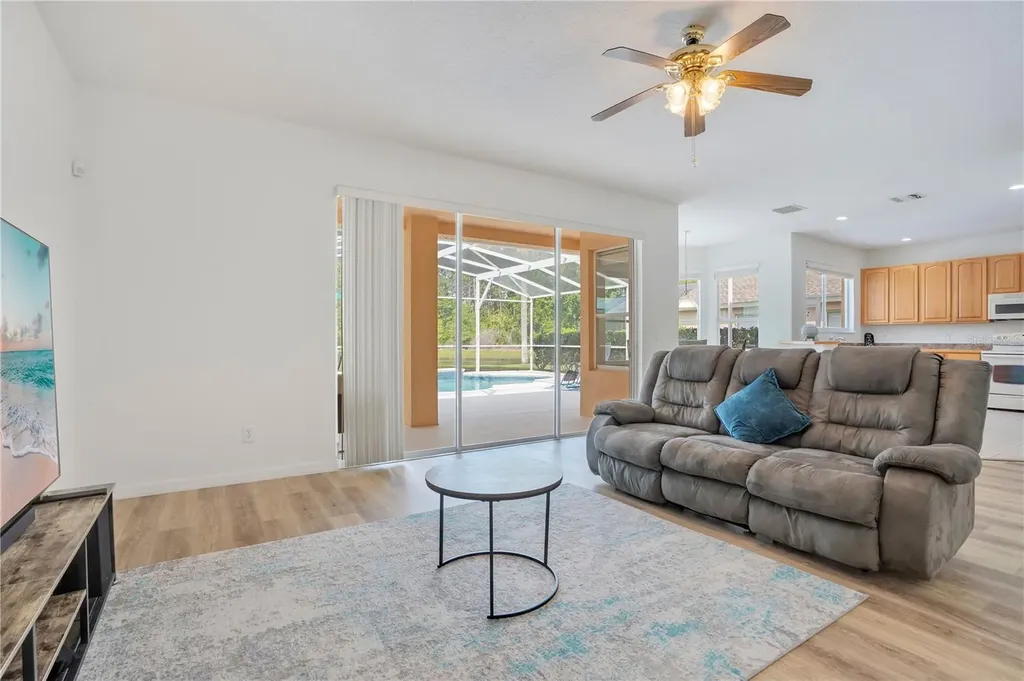 9149 Pecky Cypress Way Orlando FL 32836