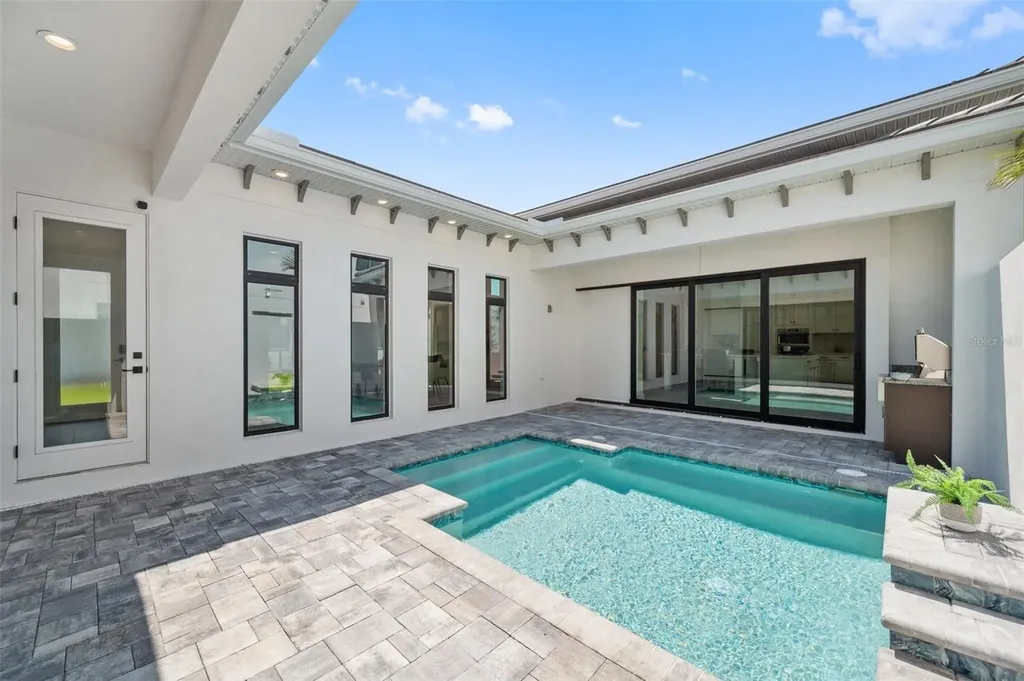 5932 Red Mangrove Lane Bradenton FL 34210