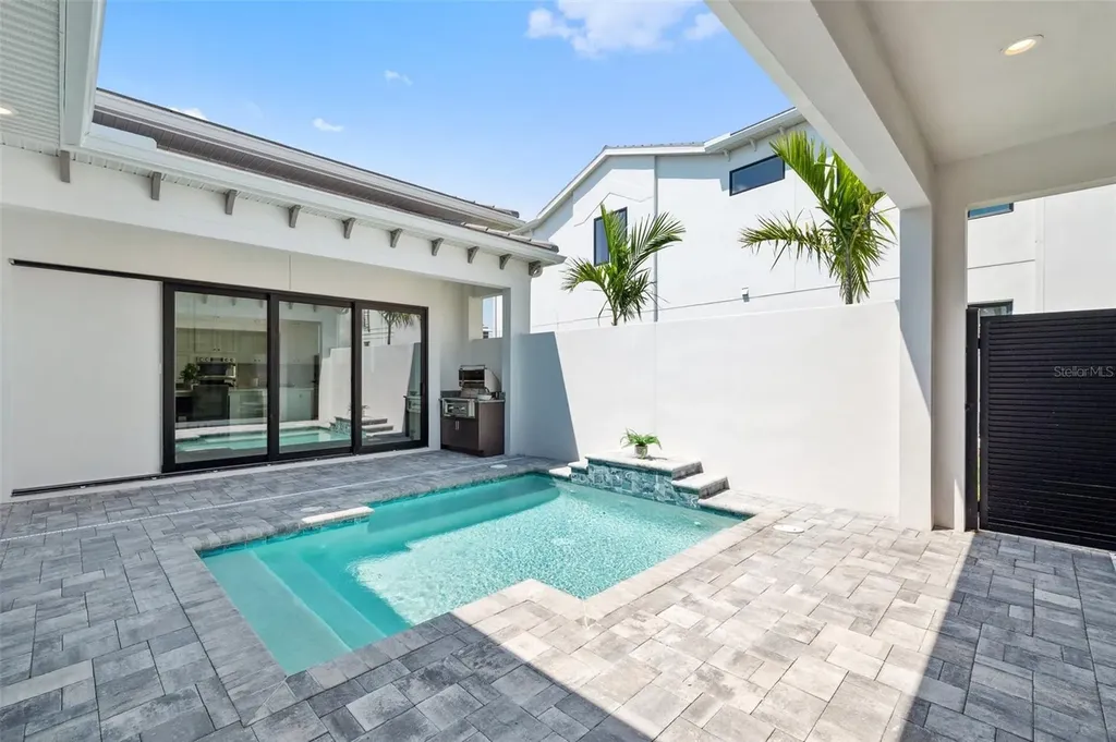 5932 Red Mangrove Lane Bradenton FL 34210