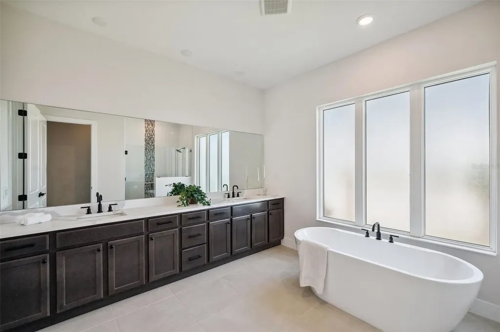 5932 Red Mangrove Lane Bradenton FL 34210