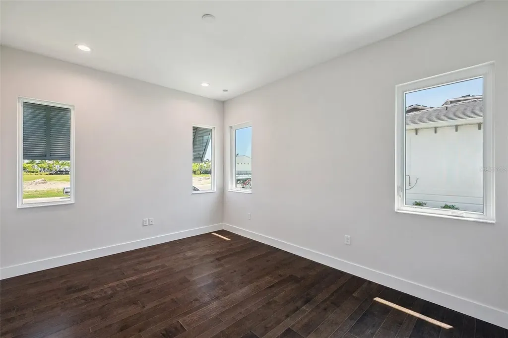 5932 Red Mangrove Lane Bradenton FL 34210