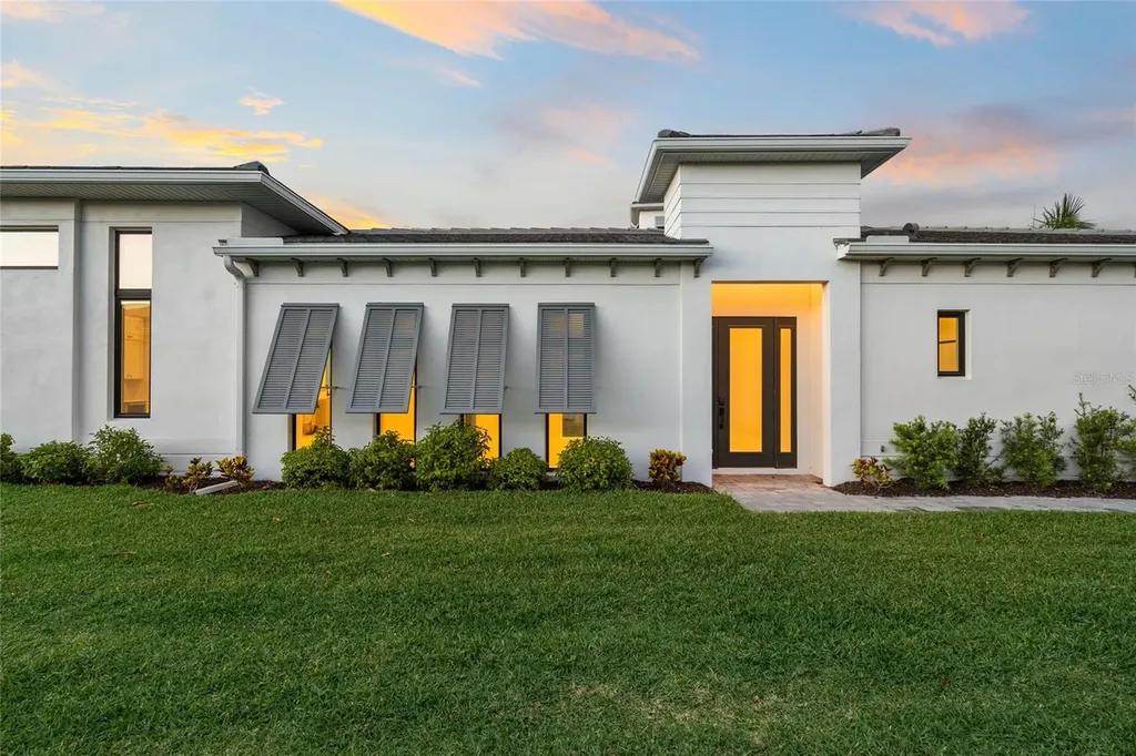 5932 Red Mangrove Lane Bradenton FL 34210