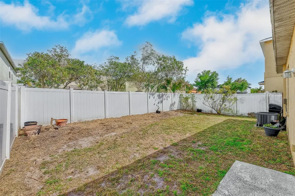 12136 Tree Haven Avenue Gibsonton FL 33534