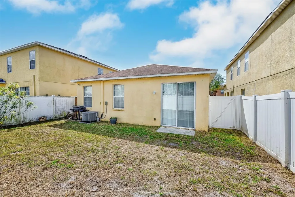 12136 Tree Haven Avenue Gibsonton FL 33534