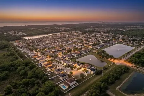 12136 Tree Haven Avenue Gibsonton FL 33534