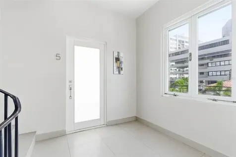 56 Calle F Krug Condado San Juan PR 00907