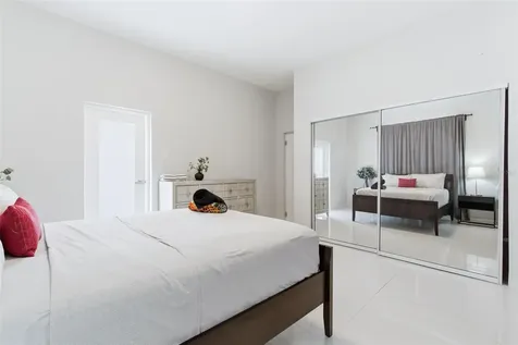 56 Calle F Krug Condado San Juan PR 00907