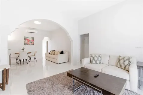 56 Calle F Krug Condado San Juan PR 00907