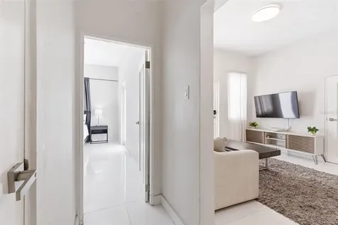 56 Calle F Krug Condado San Juan PR 00907