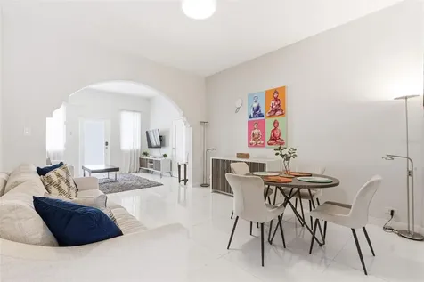 56 Calle F Krug Condado San Juan PR 00907