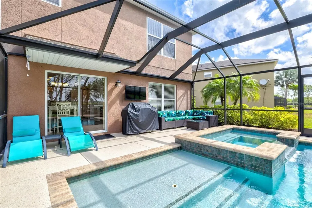 7121 Chatum Light Run Bradenton FL 34212