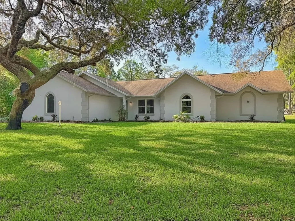 884 W Massachusetts Street Hernando FL 34442