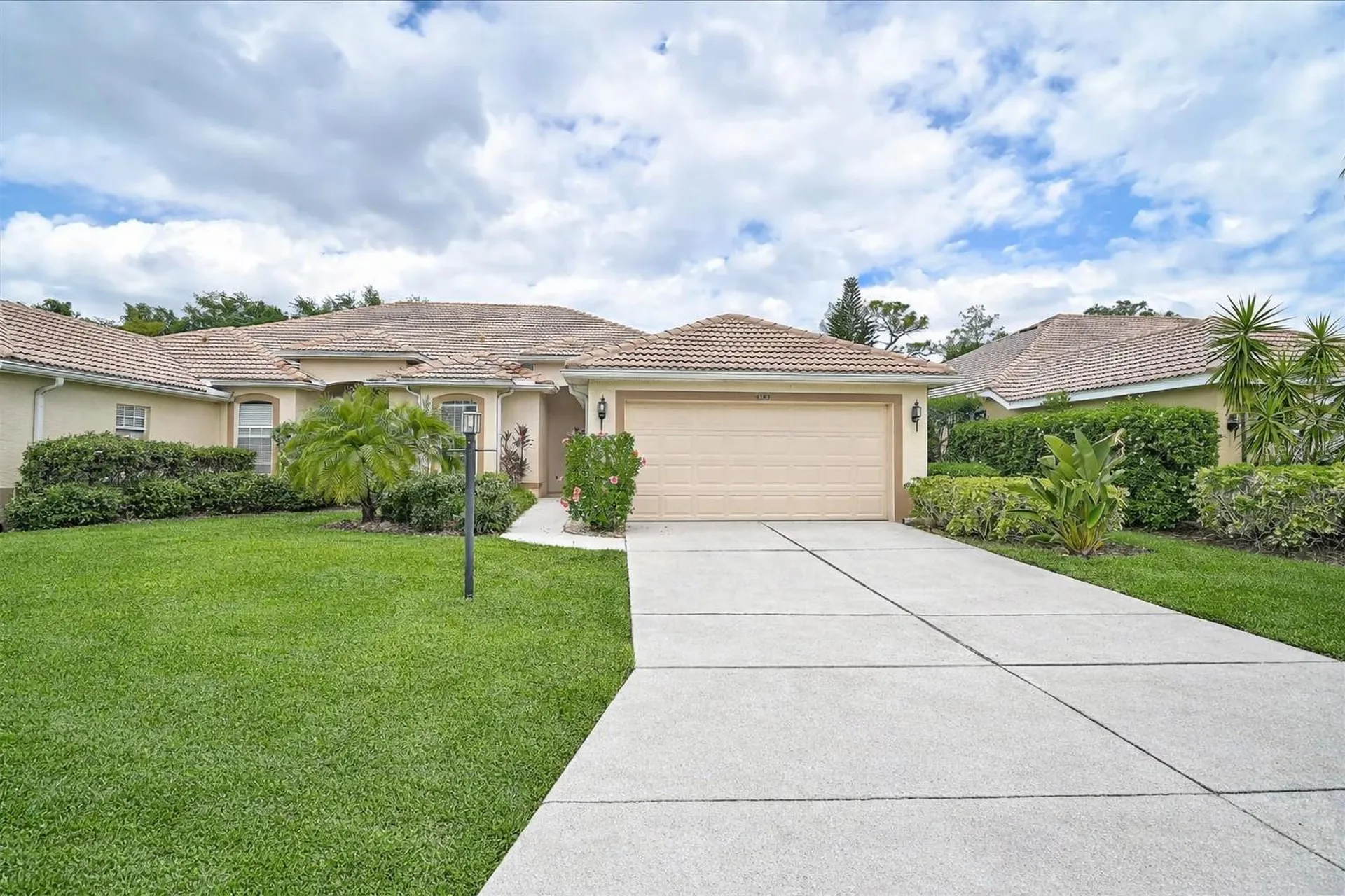 4345 Callista Lane Sarasota FL 34243