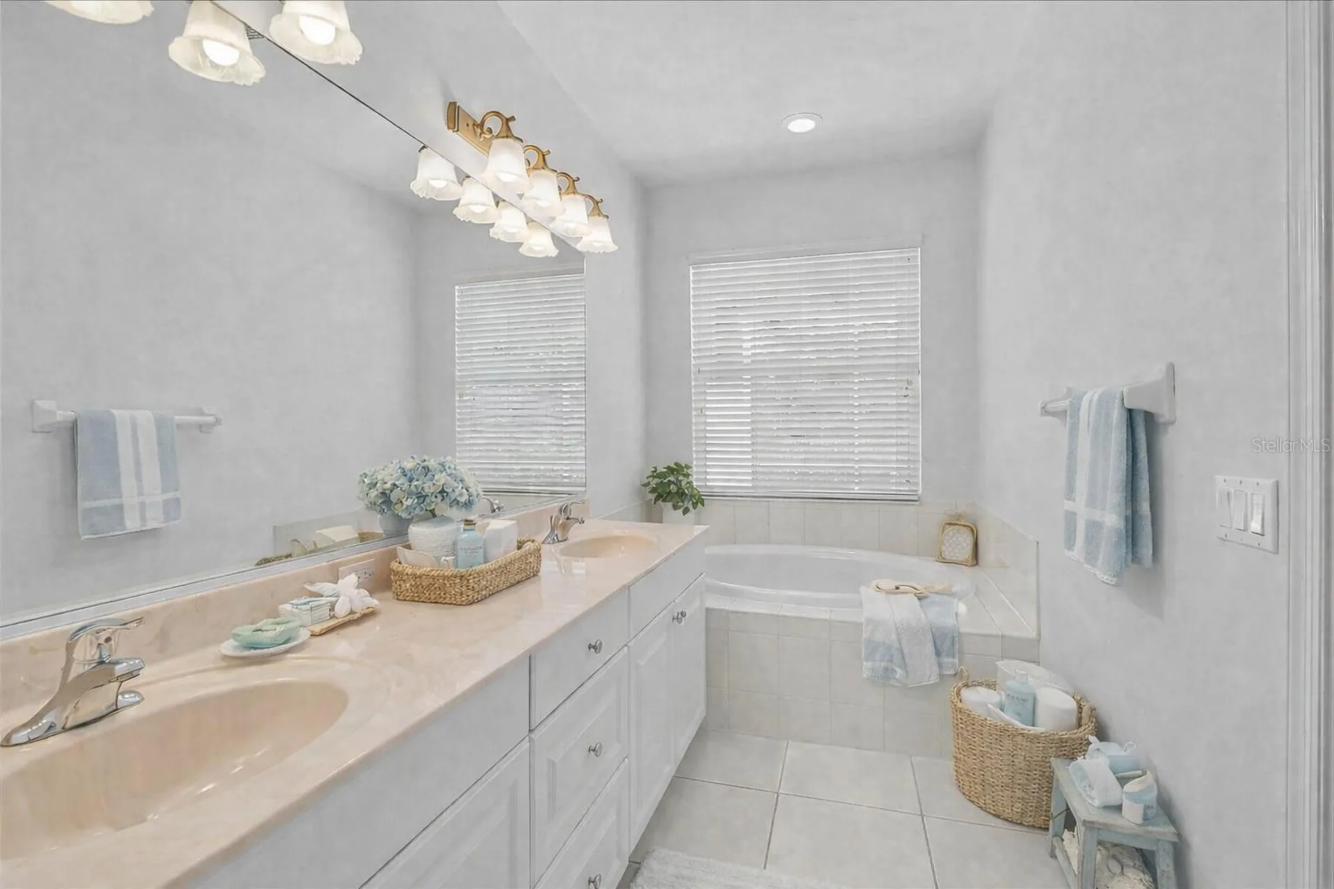 4345 Callista Lane Sarasota FL 34243