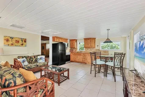 39 1st Avenue Englewood FL 34223