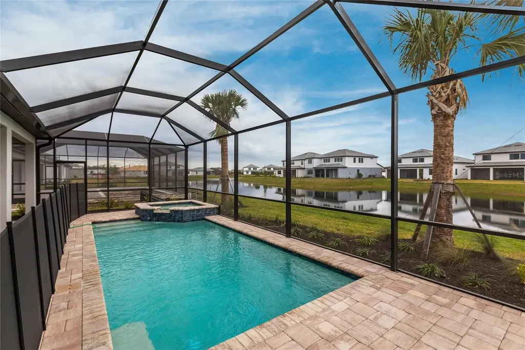 5658 Silverside Pine Court Bradenton FL 34211
