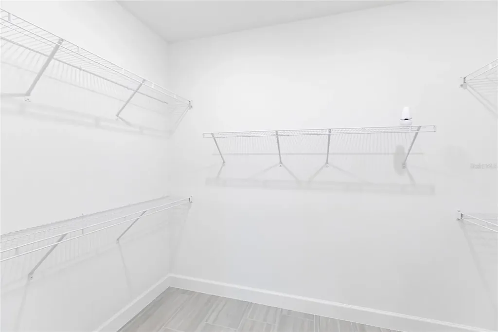 5658 Silverside Pine Court Bradenton FL 34211
