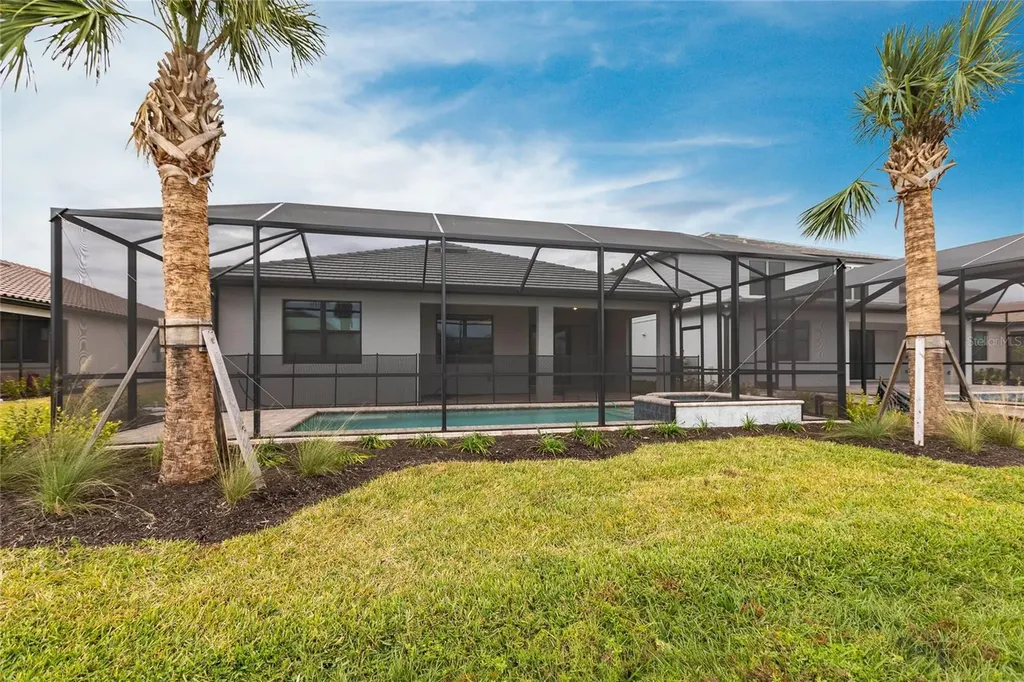 5658 Silverside Pine Court Bradenton FL 34211