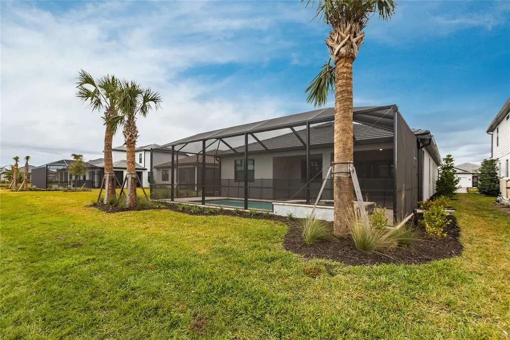 5658 Silverside Pine Court Bradenton FL 34211