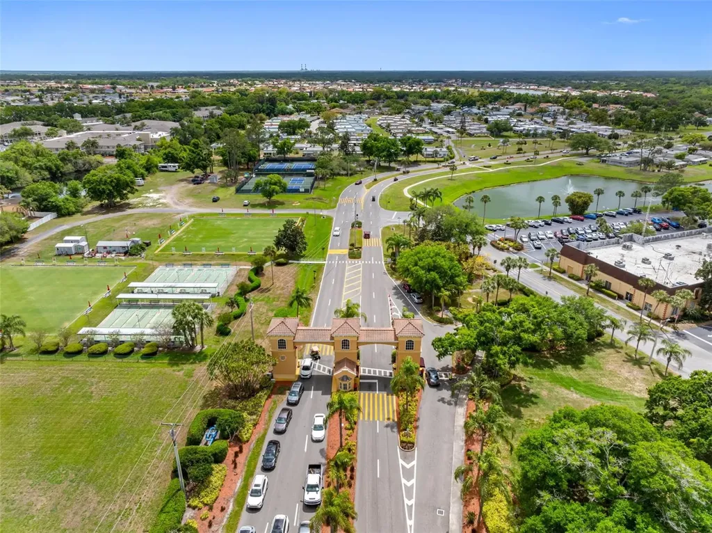1801 Bedford Lane Sun City Center FL 33573