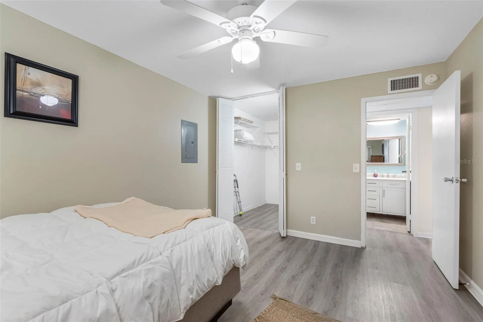1801 Bedford Lane Sun City Center FL 33573