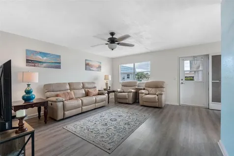 1801 Bedford Lane Sun City Center FL 33573