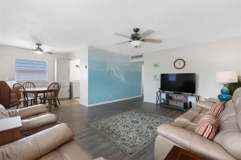 1801 Bedford Lane Sun City Center FL 33573
