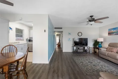 1801 Bedford Lane Sun City Center FL 33573