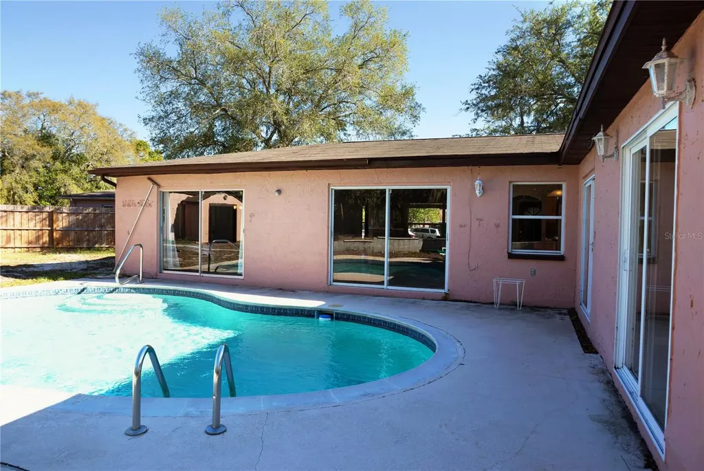 9939 Woodridge Court Port Richey FL 34668