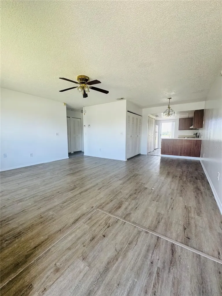37 Las Brisas Way Kissimmee FL 34743